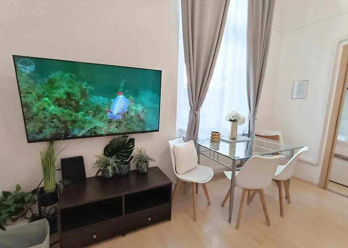 Trendy 2 Flat, Next To Corvin Mall Free Huge Garage! Ac,dishwasher,washmachine, Smart Tv *