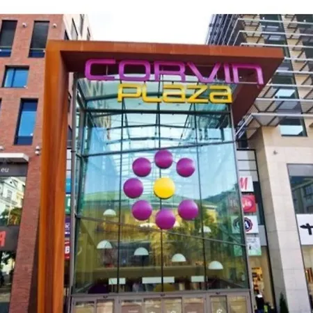 Trendy 2 Room Flat Near Corvin Mall Garage Ac Dishwasher Βουδαπέστη