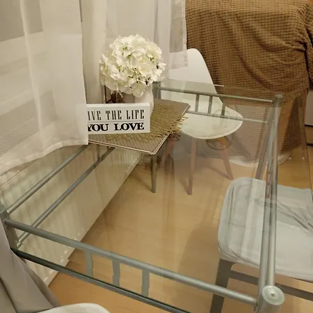 Trendy 2 Room Flat Near Corvin Mall Garage Ac Dishwasher Apartamento