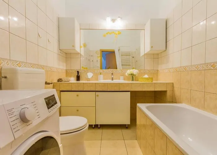 Apartamento Trendy 2 Flat, Next To Corvin Mall Free Huge Garage! Ac,dishwasher,washmachine, Smart Tv *