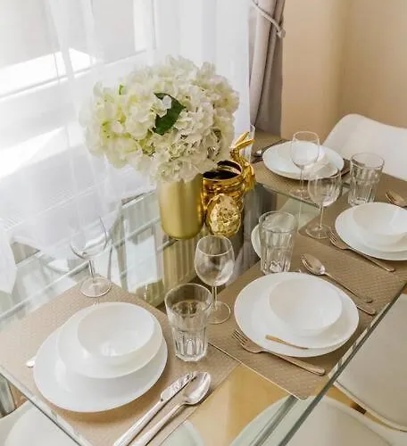 Trendy 2 Flat, Next To Corvin Mall Free Huge Garage! Ac,dishwasher,washmachine, Smart Tv